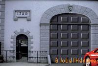 上海车库门维修/维修电动车库门/上海车库门