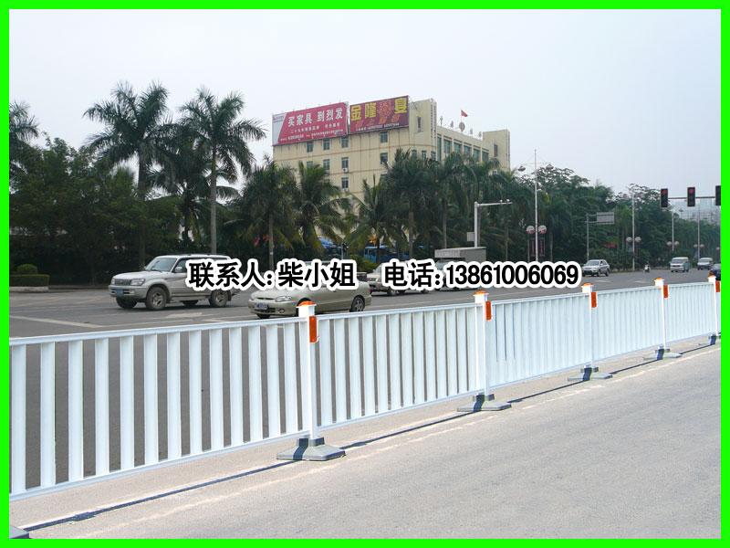 圆管护栏，锌钢护栏，静电喷涂钢管护栏，钢护栏