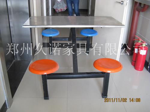 郑州食堂餐桌椅，餐桌椅生产厂家，餐桌椅图片，不锈钢餐桌椅