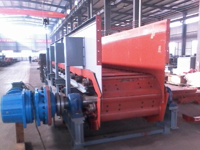 供应WBZ1400×8000板式给料机