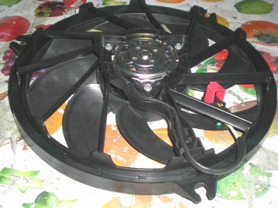 标致406/607/605发动机,波箱,大灯,冷气泵,减震器