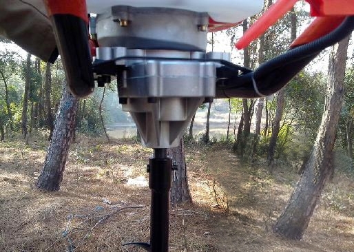 园林使用地钻机