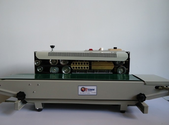 山东TM900封口机|FR900封口机|TL脚踏塑料袋封口机