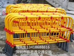 交通隔离塑料护栏，铁马护栏 塑料护栏的寿命是几年？图3