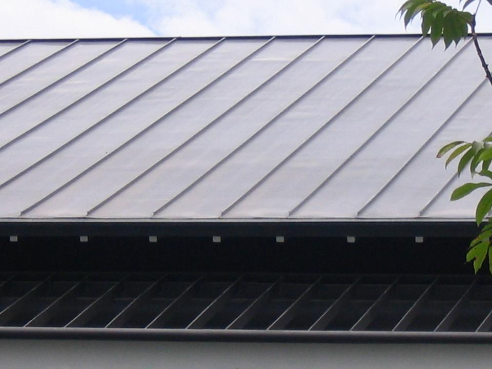 供应广州地区YX25-430型矮立边铝镁锰金属屋面安装图1