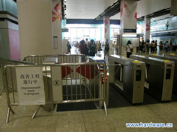 车站三辊闸案例