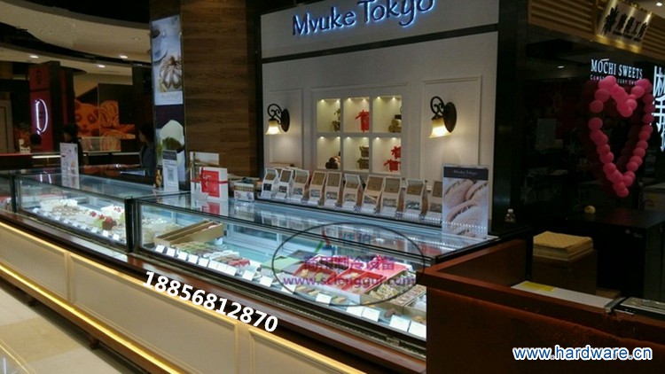 1直角蛋糕展示柜