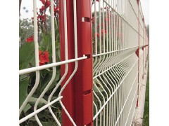 宜昌园林别墅耐用美观桃形立柱三角折弯护栏 宜昌护栏网图1