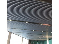 1.5mm厚铝方通 公共场所用吊顶装饰铝方通图1