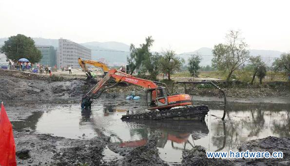 新挖机清淤泵12