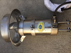 QJB0.37/4-230/3-1460不锈钢潜水搅拌机图1