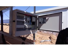 太阳能光伏智能防雷汇流箱图1