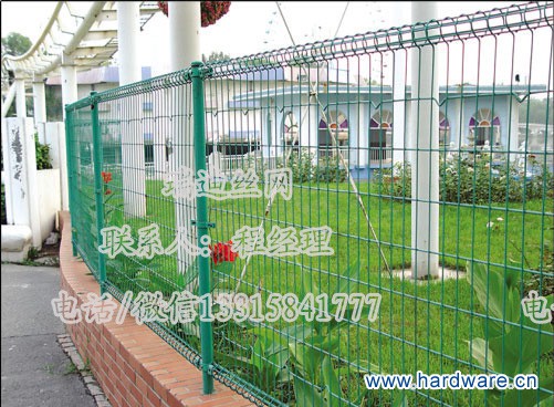 双圈护栏网1 