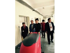 物业洗地机 车间洗地机 手推式洗地机图1