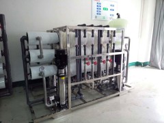 丹阳水处理设备|光学镜片清洗用水设备图1