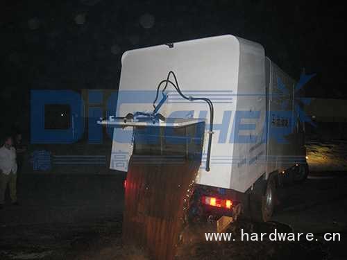 公铁两用轨道清洁车排污D