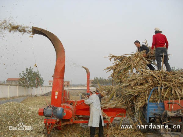 铡草机现场