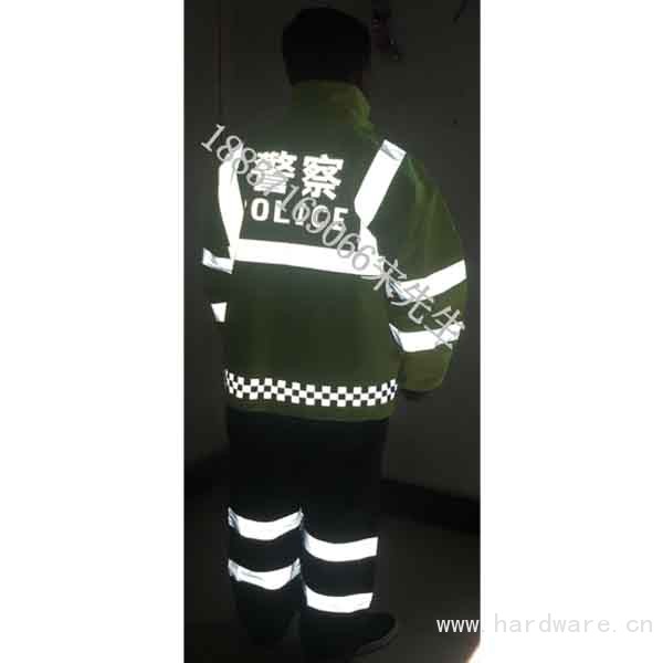 反光雨衣夜间效果