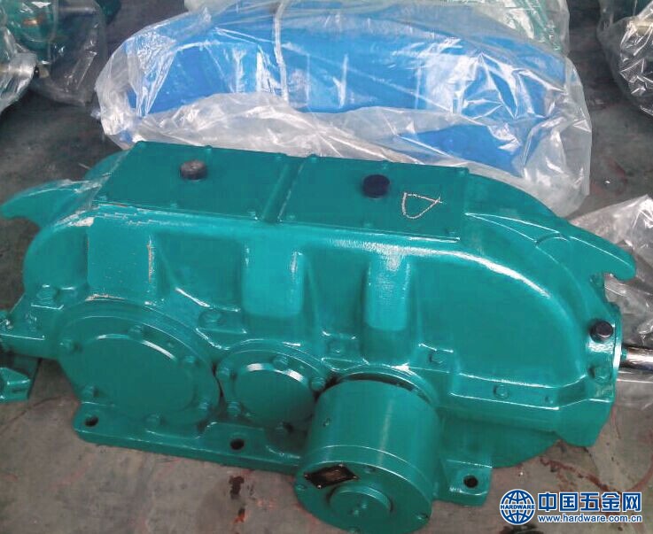 DCY200-IVN圆锥齿轮减速机