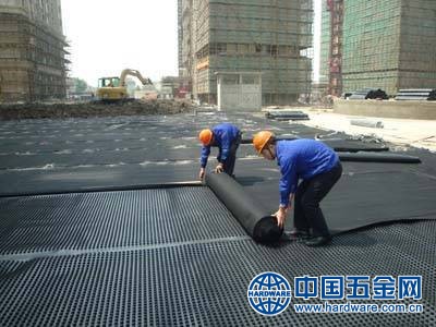 1543306575_1878642348