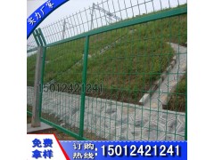 英德铁路边加高刺丝滚笼图片 廉江边框防护围栏 浸塑栅栏规格图1