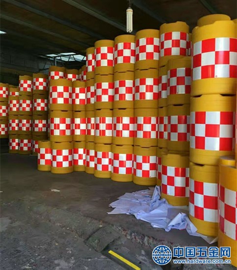 塑料防撞桶水马