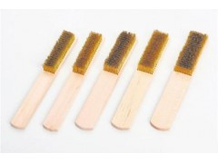 加拿大榉木木柄铜丝刷。图1