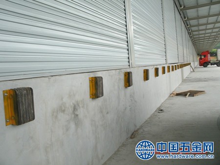 卸货平台防撞块