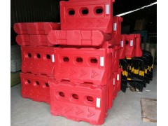 水马 塑料水马 交通道路水马隔离墩 深圳施工路障导流桶图1