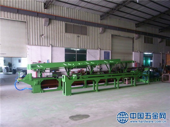 76型线轨自动拉拔机1