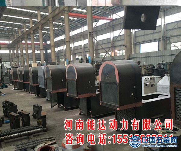 生产中的榨油机