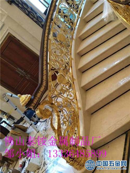 端庄高贵的楼梯护栏 铝雕护栏溢升你值得拥 有 (2)