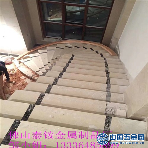 临沂市铝艺楼梯护栏 欧式现代艺术 铝板雕花楼梯扶手 (4)
