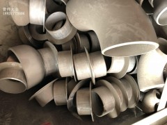 材质齐全翻边生产厂家,河北万信不锈钢翻边封头管帽出售图1