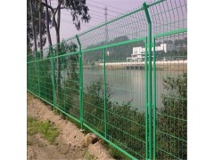 厂家直销公路围栏网、隔离栅、防护网、框架护栏网图1