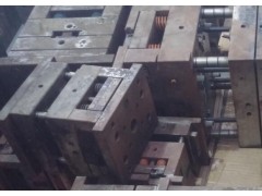 深圳废模具回收东莞回收废模具塑胶模具压铸模具回收图1