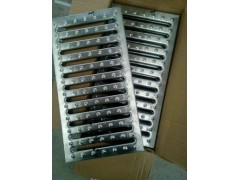 防滑冲孔板金属鳄鱼嘴防滑铝板 压花 指针花纹防滑板图1