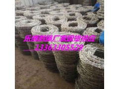 山东热镀锌刺绳铁网江苏镀锌钢丝网浙江防锈带刺铁丝现货图1