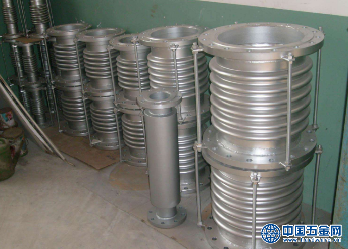 轴向内压式波纹补偿器4