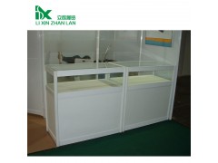 八棱柱展柜 精品展柜 八棱柱展示台-佛山立欣图1