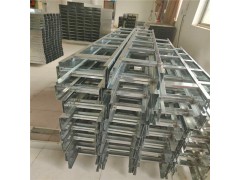江西厂家大量现货供应梯式电缆桥架300*100质优价廉图1