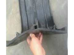 300×8外贴式止水带厂|EB型外贴式止水带厂家图1