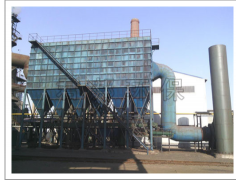 中频炉除尘器是由低位移动式集尘罩，加料设备和出钢设备组合图1