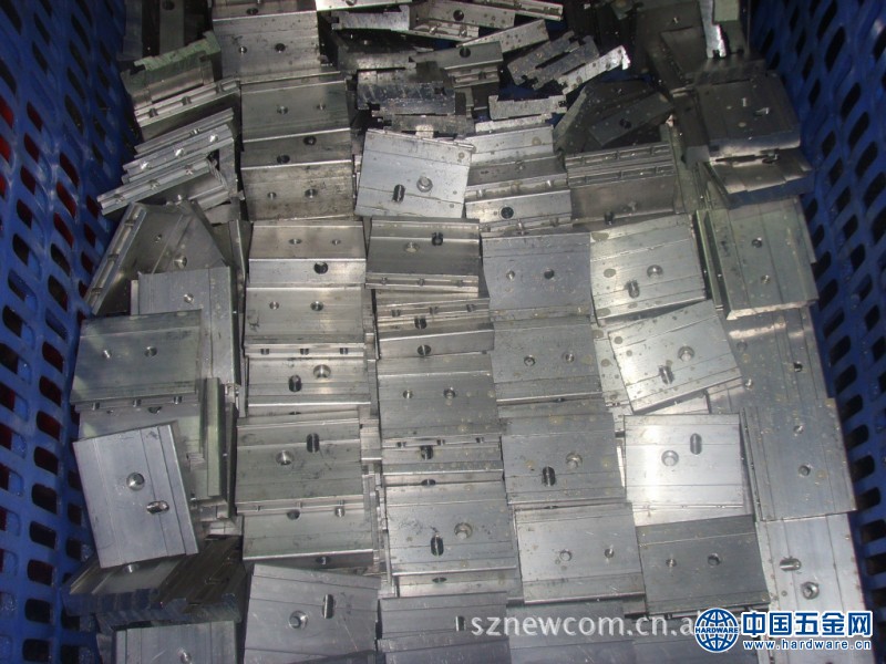 517198836_1587848952