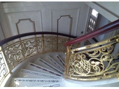 新曼铜板雕刻楼梯镀金楼梯护栏生产厂家图1