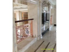 吉宁别墅欧式玫瑰金铜楼梯护栏使得装修效果更是不凡图1