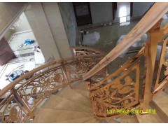 弧形铜板雕刻护栏 水镀钛金铜板图案浮雕护栏图1