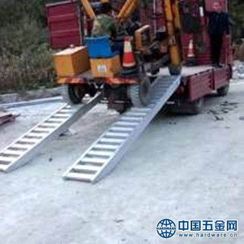 1540993085060573300-0.jpg@1e_1c_220w_220h_90Q[1]_副本