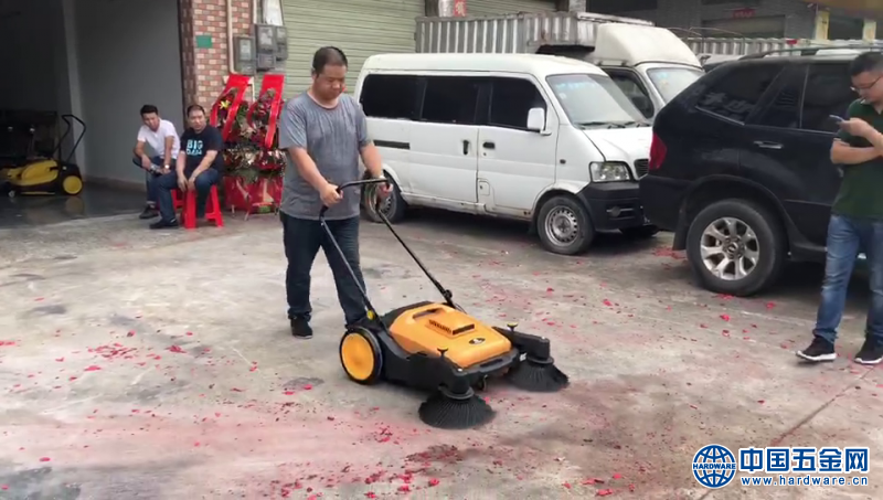 fb285df378810225988eff3dde75c4b5.mp4