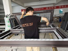 旅游接待中心中式仿古铝合金门窗定制 源头厂家批发图1